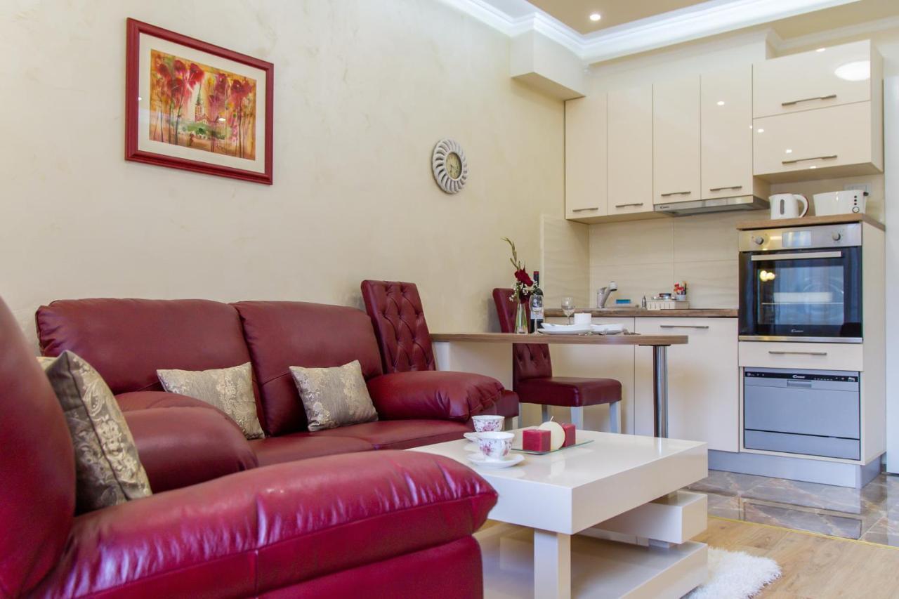 Apartman Boska Lux スボティツァ エクステリア 写真